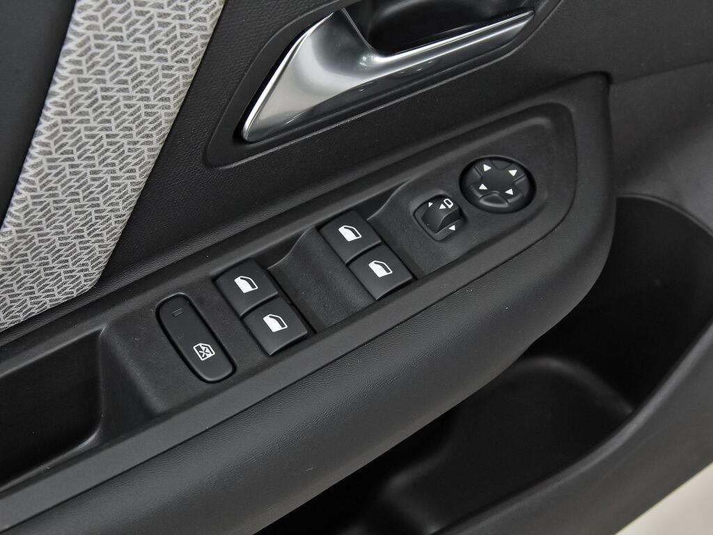 Citroën C4 PureTech 130 S&S 6v Plus 13