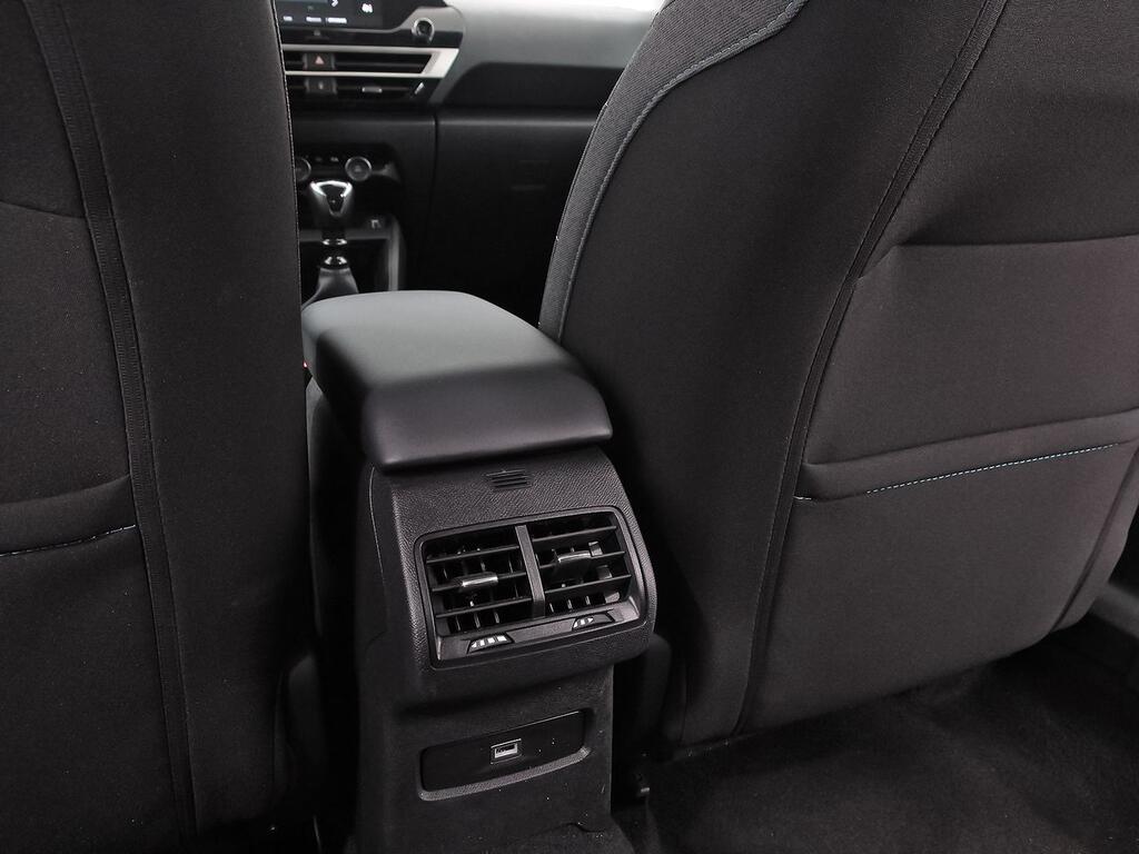 Citroën C4 PureTech 130 S&S 6v Plus 32