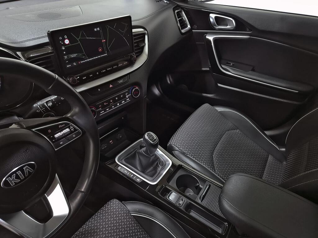 Kia XCeed 1.5 MHEV iMT Emotion 118kW (160CV) 31