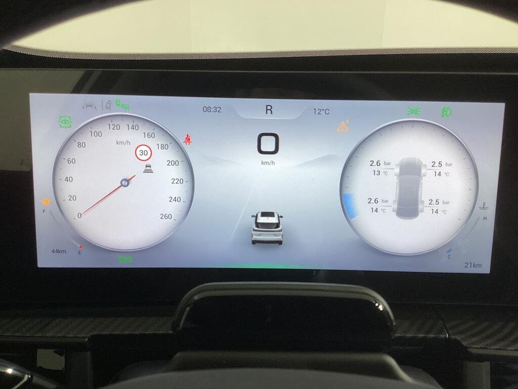 Ebro S700 1.6 TGDI Luxury 7 DCT 15