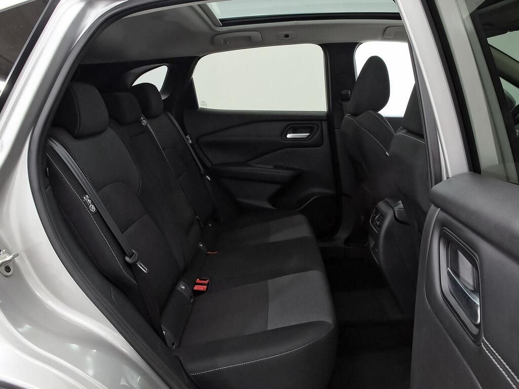 Nissan Qashqai DIG-T 116kW Xtronic N-Connecta 8