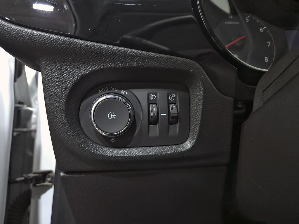 Opel Corsa 1.5D DT 74kW (100CV) Edition 12