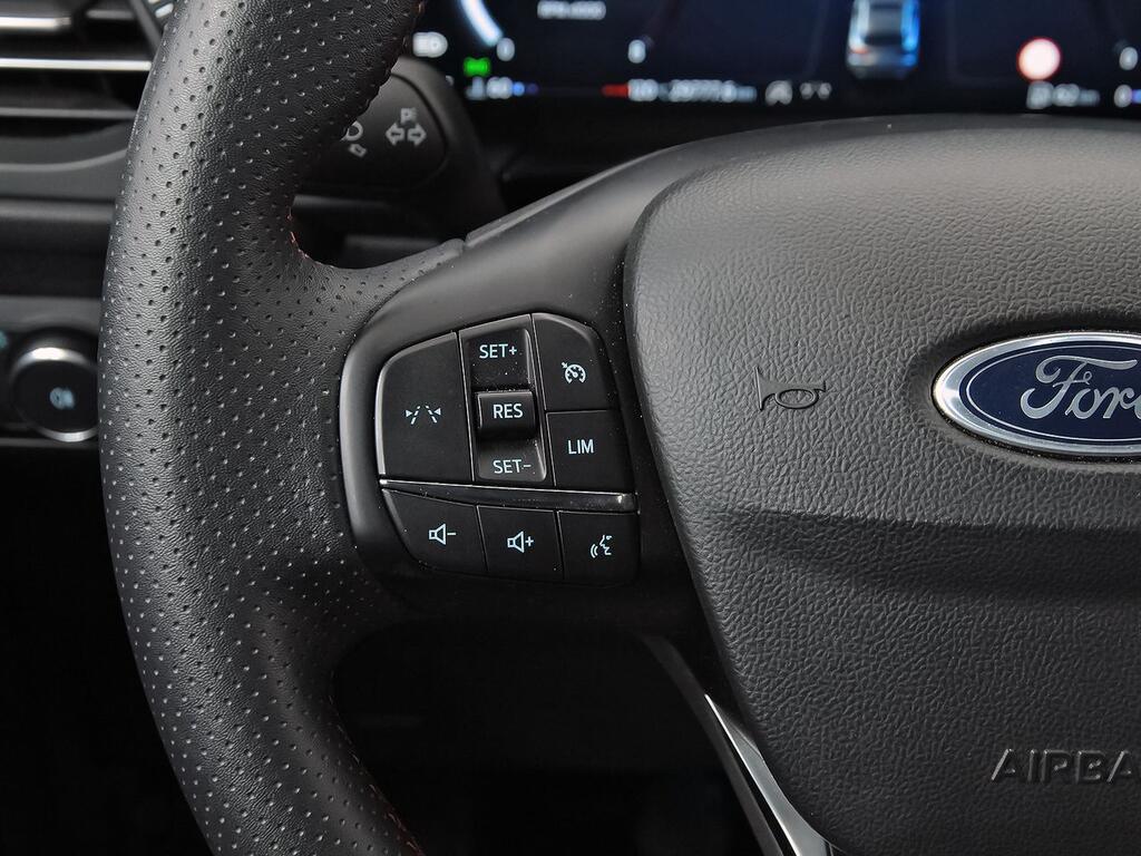 Ford Kuga ST-Line 1.5T EcoBoost 110kW (150CV) 18