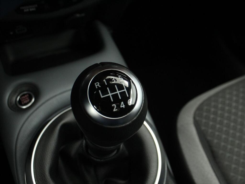 Nissan Juke DIG-T 86 kW (117 CV) 6 M/T N-CONNECTA 19