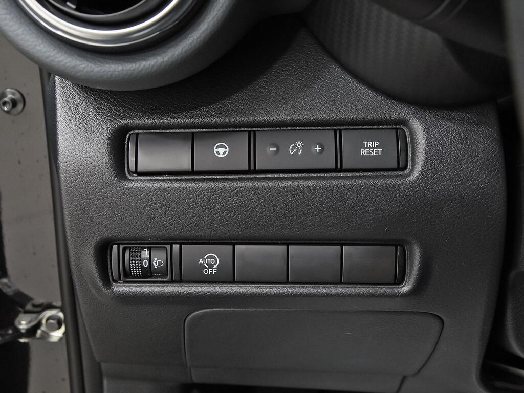 Nissan Juke DIG-T 84 kW (114 CV) 6M/T Tekna 13