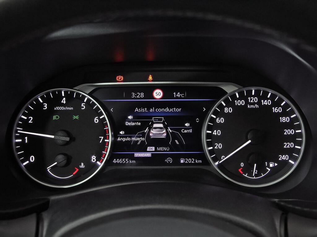 Nissan Juke DIG-T 84 kW (114 CV) 6M/T Tekna 14