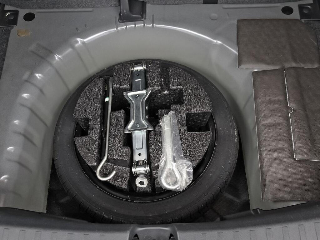 Nissan Micra IG-T 68 kW (92 CV) E6D-F N-Design Chrome 30