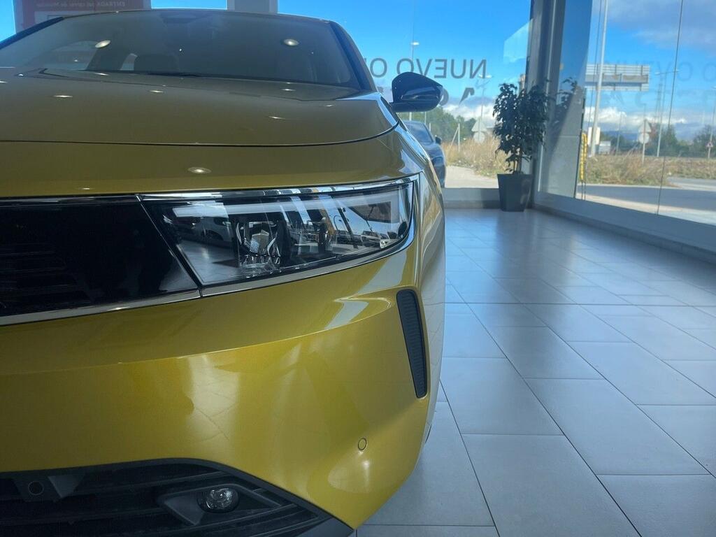 Opel Astra 1.6T Hybrid 132kW (180CV) Edition Auto 15