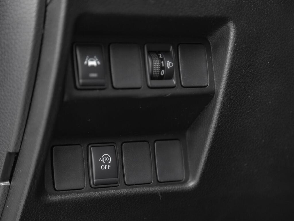 Nissan Qashqai DIG-T 103 kW (140 CV) E6D N-CONNECTA 35