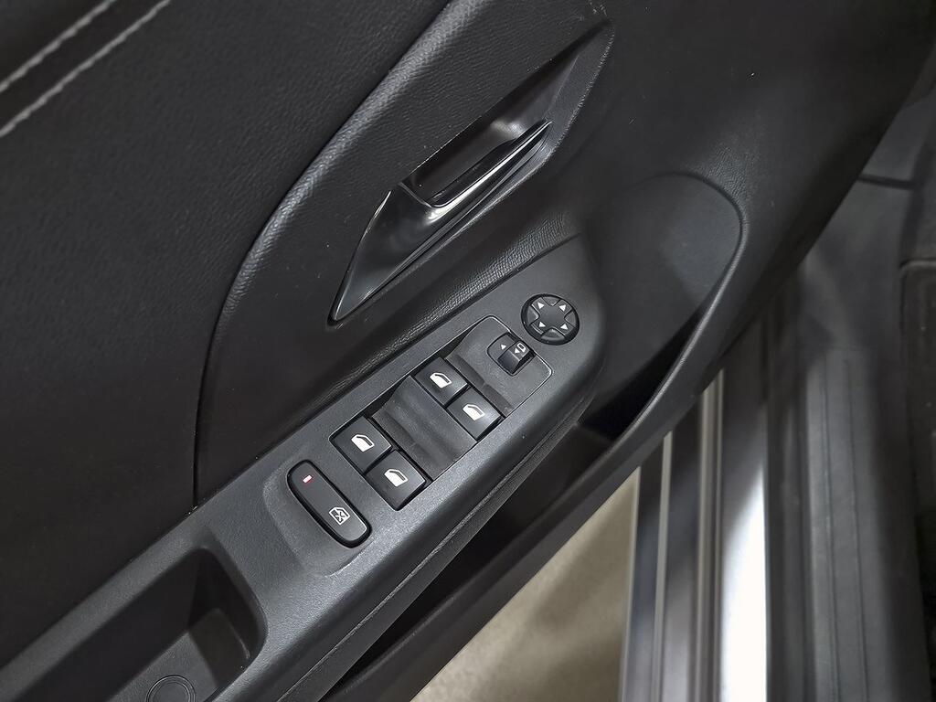 Opel Corsa 1.2T XHL 74kW (100CV) Elegance 11