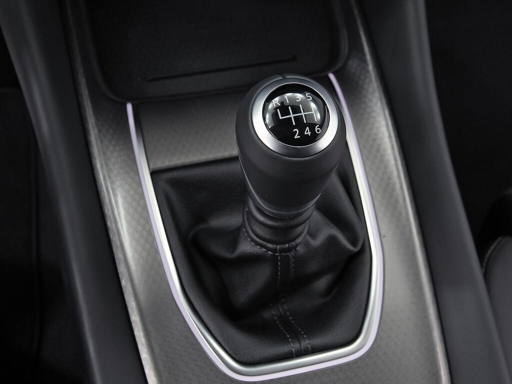 Nissan Qashqai DIG-T 103kW N-Connecta 28