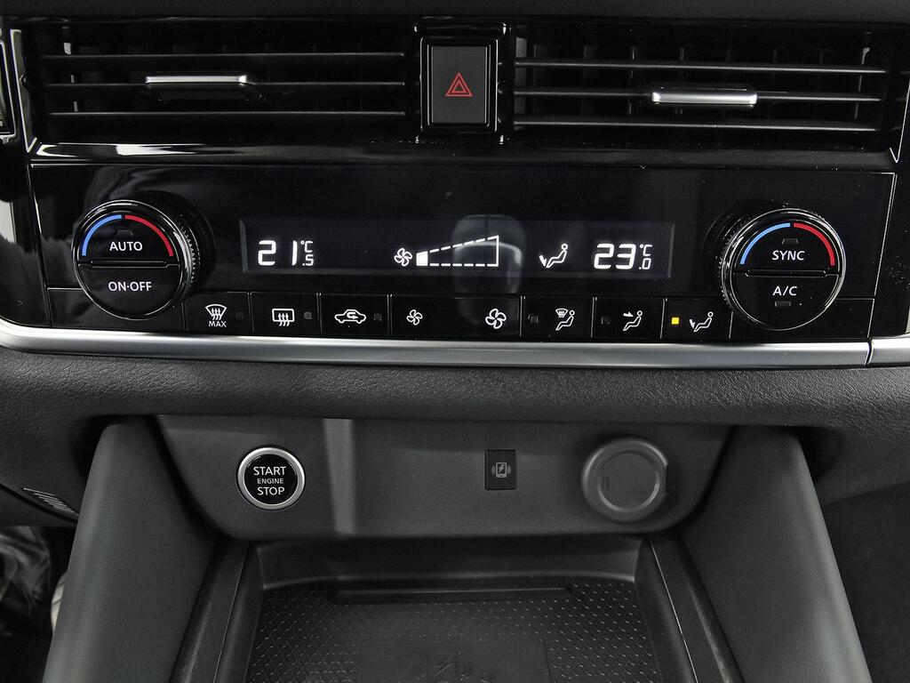 Nissan Qashqai DIG-T 103kW N-Connecta 26