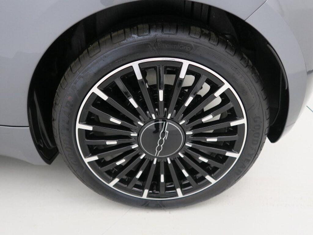 Fiat 500 Icon Hb 320km 85kW (118CV) 23