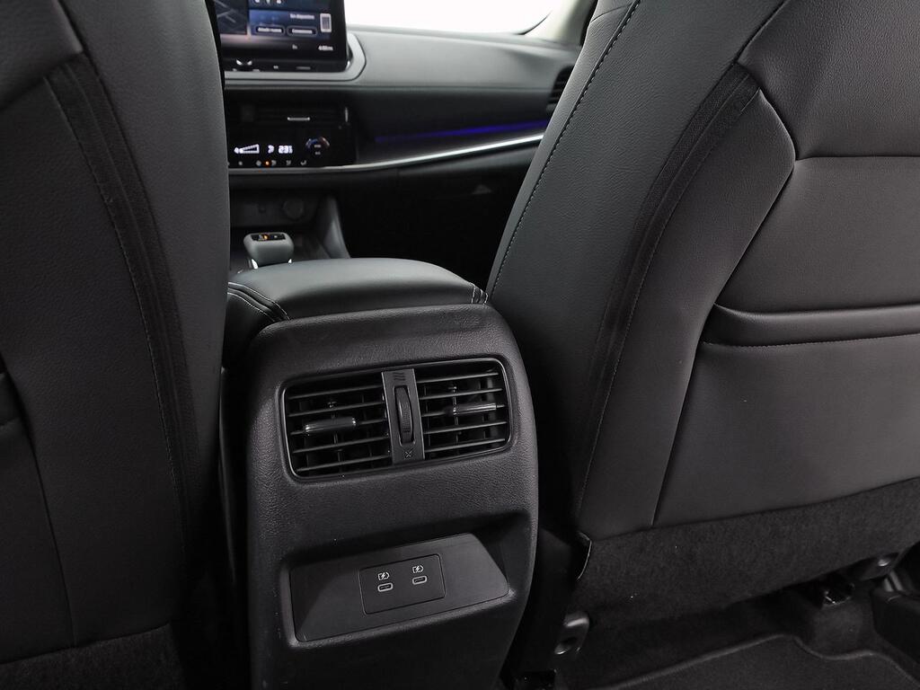 Nissan Qashqai DIG-T 116kW CVT N-Connecta 34