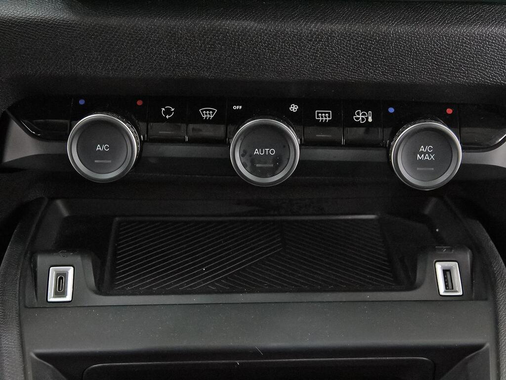 Citroën C4 X Hybrid 136 e-DCS6 Plus 28