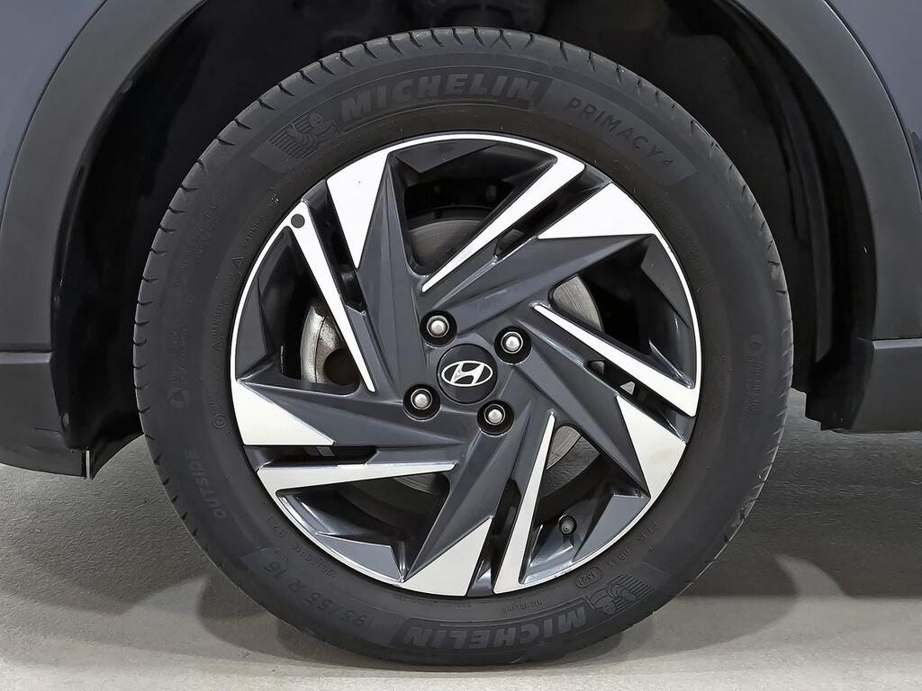 Hyundai Bayon 1.0 TGDI 74kW (100CV) 48V Maxx 10