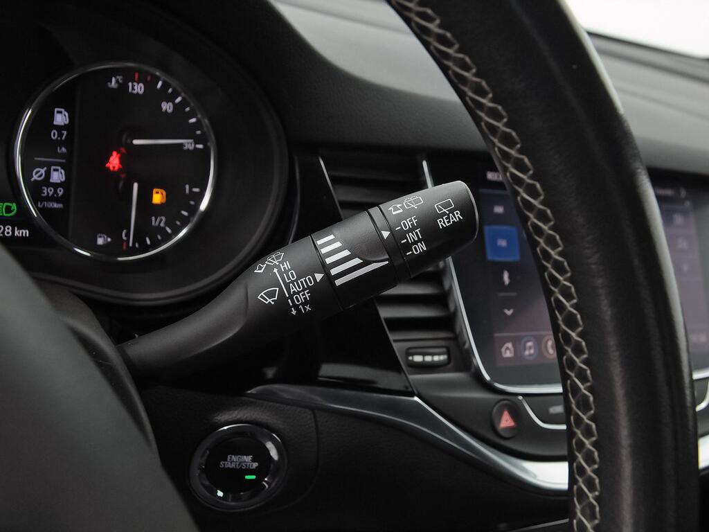 Opel Astra 1.2T SHR 107kW (145CV) Ultimate 18