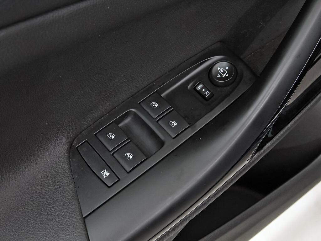 Opel Astra 1.2T SHR 107kW (145CV) Ultimate 13