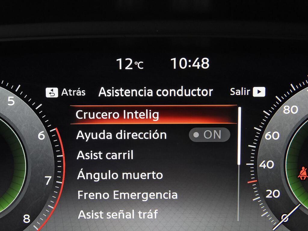 Nissan Qashqai DIG-T 103kW N-Connecta 30