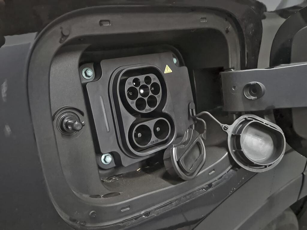 Ebro S700 1.5 TGDI PHEV Luxury E-CVT 36