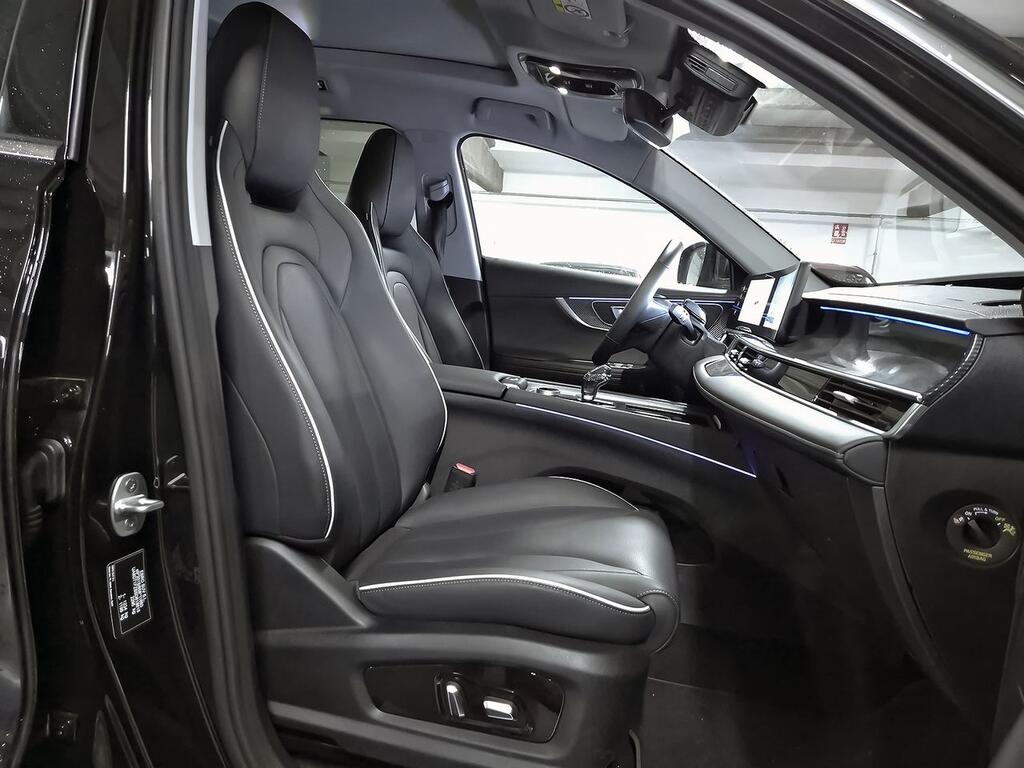 Ebro S700 1.5 TGDI PHEV Luxury E-CVT 7