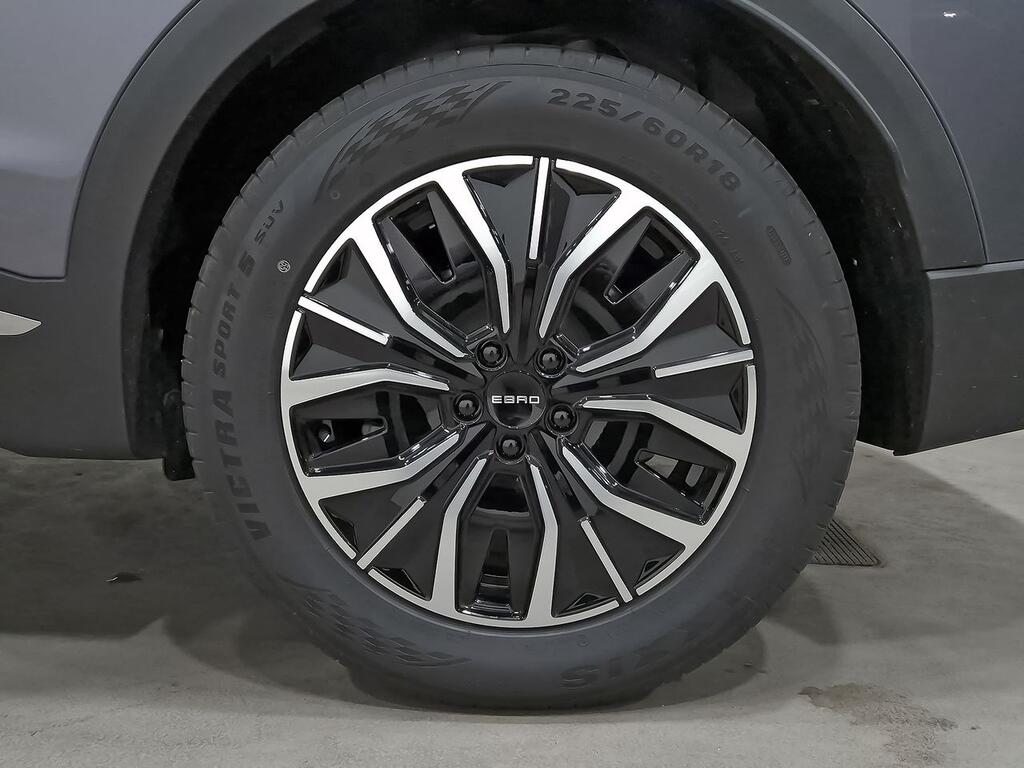 Ebro S700 1.5 TGDI PHEV Luxury E-CVT 10