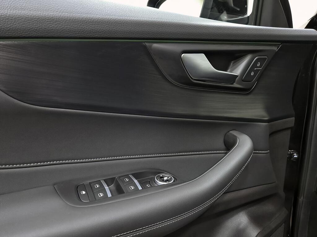 Ebro S400 1.5 DHE HEV Excellence CVT 13