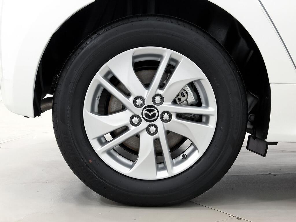 Mazda 2 1.5 85 kW (116 CV) CVT Centre-line 10