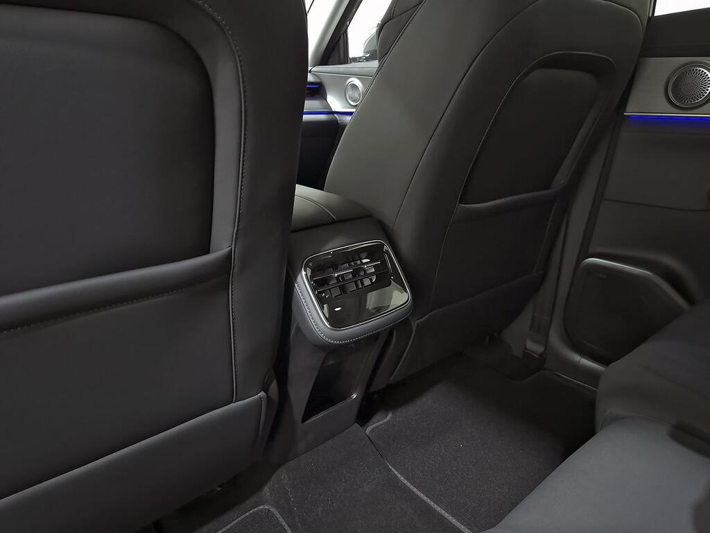 Ebro S800 1.5 TGDI PHEV Premium E-CVT 31