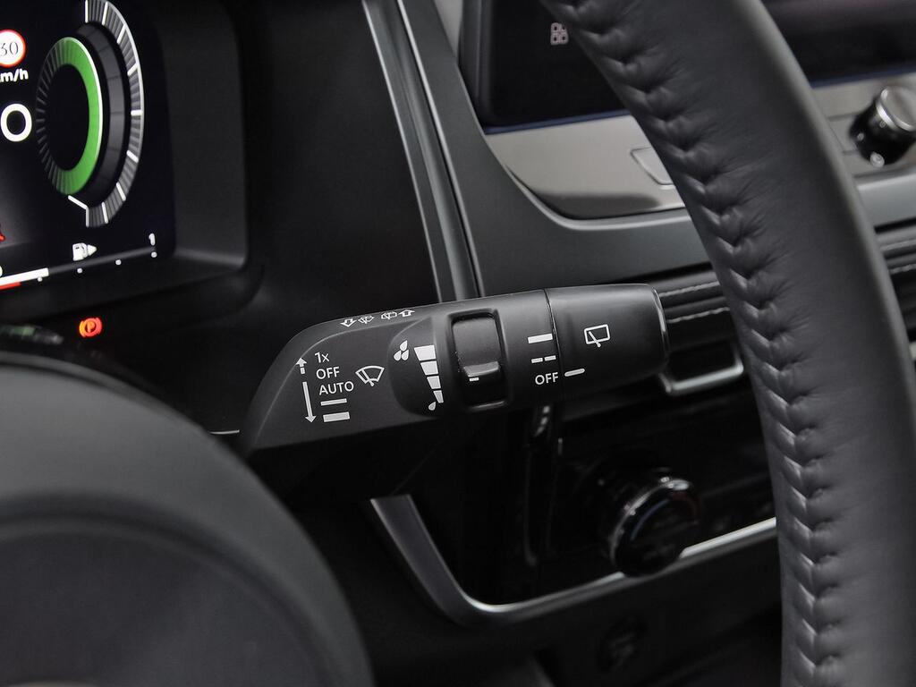 Nissan Qashqai E-POWER 140 KW (190 CV) N-Connecta 16