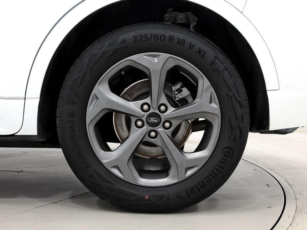 Ford Kuga ST-Line 1.5T EcoBoost 110kW (150CV) 11