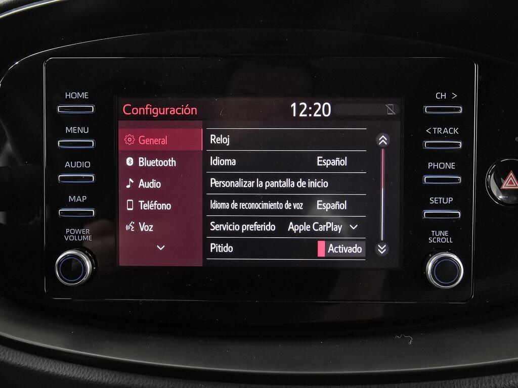 Toyota Aygo X Cross 1.0 VVT-I 72CV Play 22