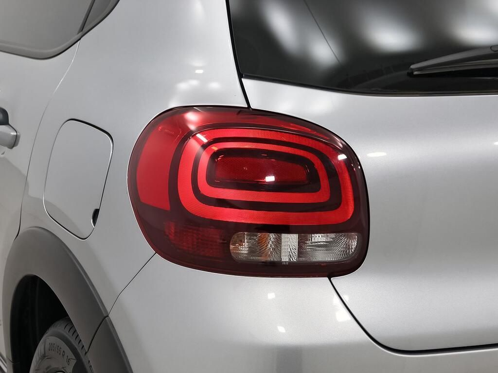 Citroën C3 PureTech 60KW (83CV) Shine 33