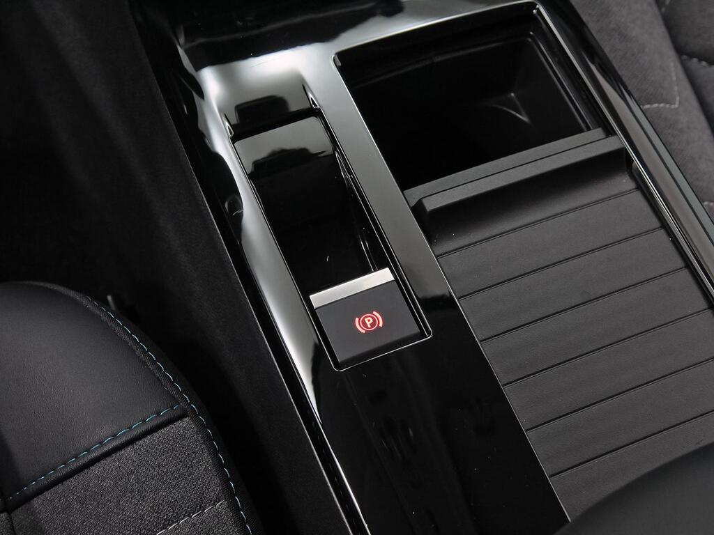 Citroën C4 Hybrid 136 e-DCS6 Plus 34