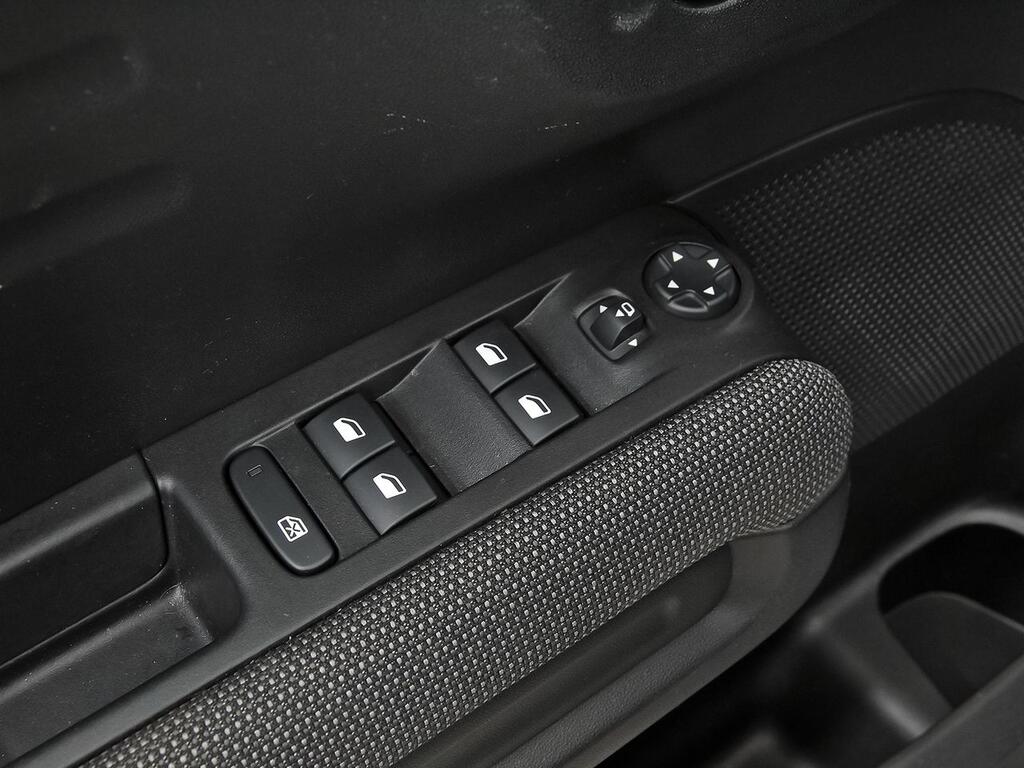 Citroën C3 Aircross PureTech 81kW (110CV) Plus 13