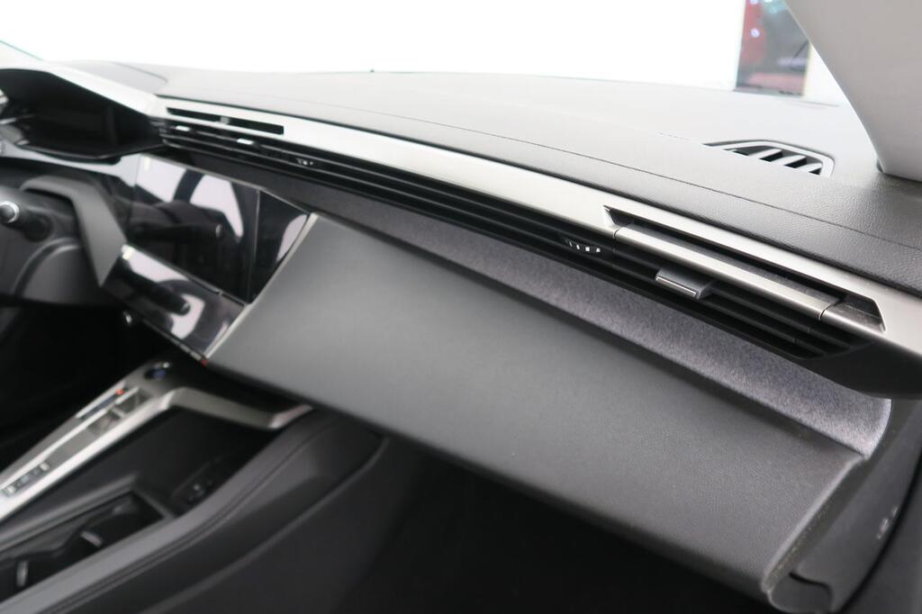 Peugeot 308 5P Allure Hybrid PHEV 180 e-EAT8 13