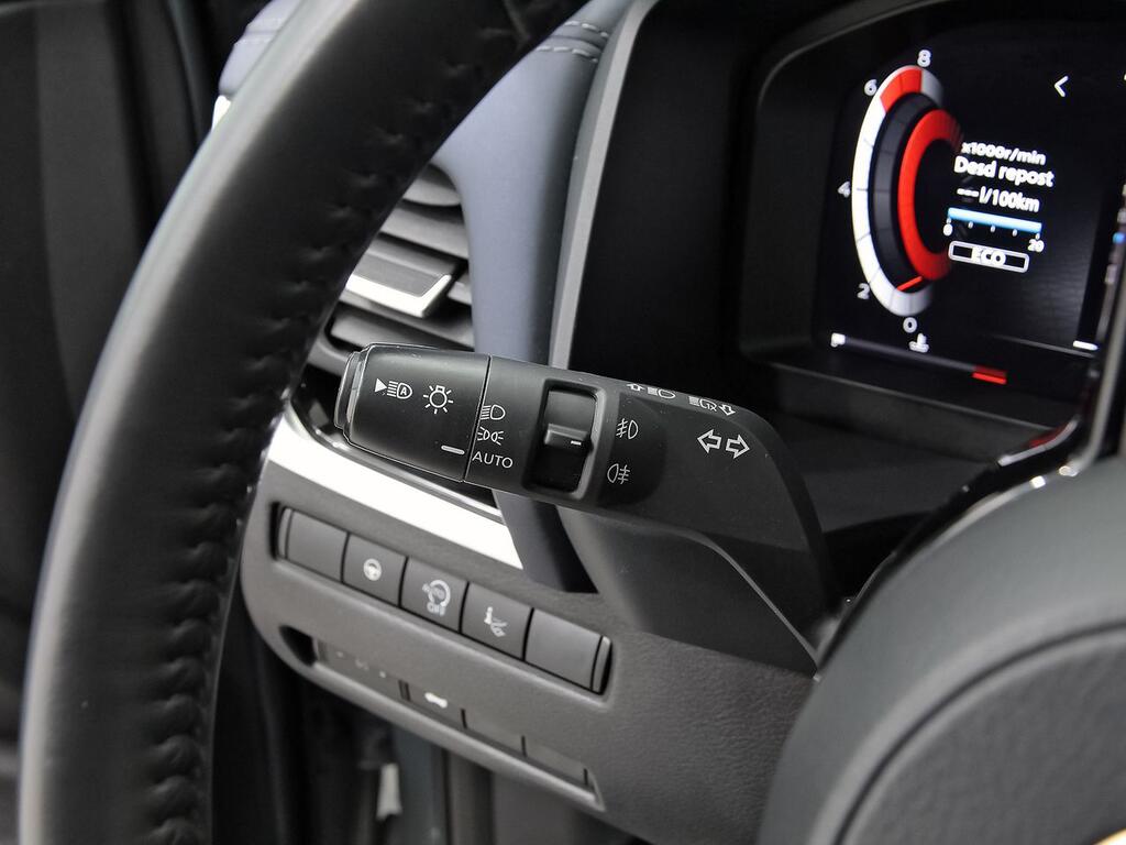 Nissan Qashqai DIG-T 103kW (140CV) mHEV 4x2 Tekna 16