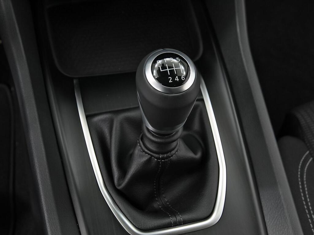 Nissan Qashqai DIG-T 103kW (140CV) mHEV 4x2 Acenta 26