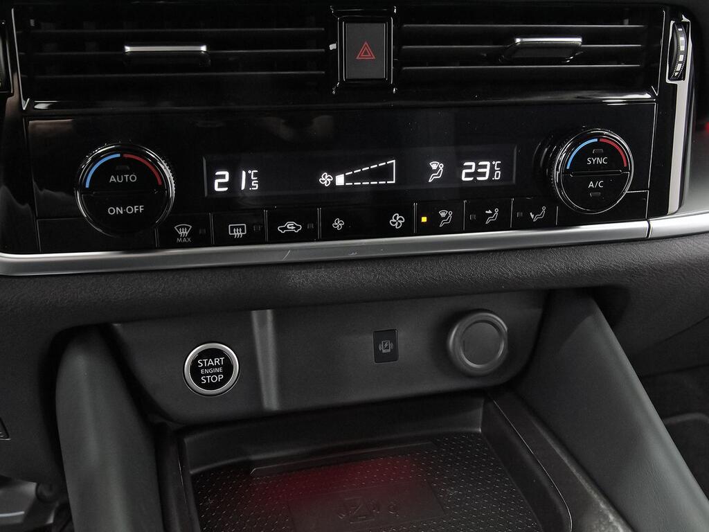 Nissan Qashqai DIG-T 116kW CVT N-Connecta 29