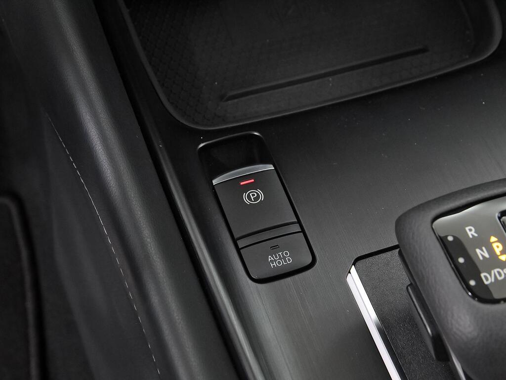 Nissan Qashqai DIG-T 116kW Xtronic N-Connecta 28