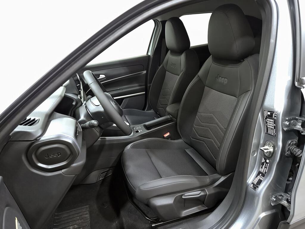 Jeep Avenger BEV 115kW (156CV) Summit 8