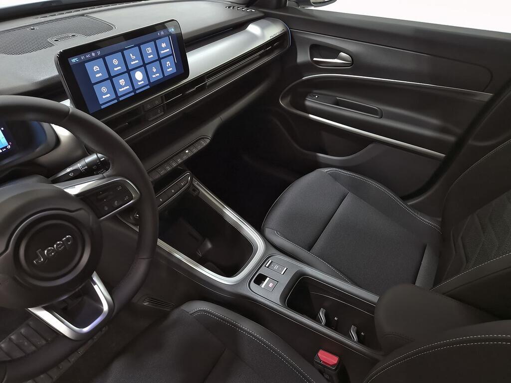 Jeep Avenger BEV 115kW (156CV) Summit 32