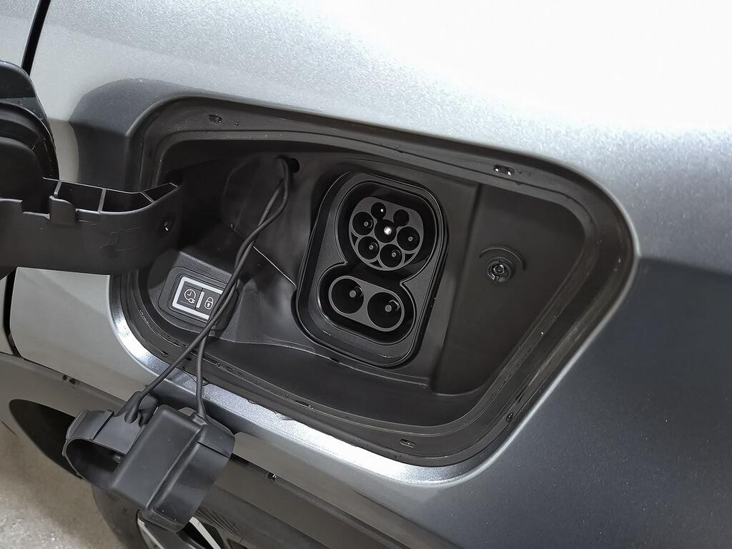 Jeep Avenger BEV 115kW (156CV) Summit 37