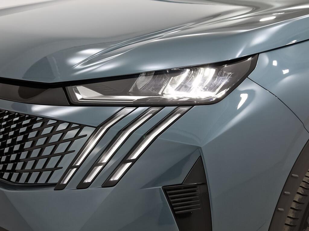 Peugeot 5008 1.2 100KW Allure eDCS6 37
