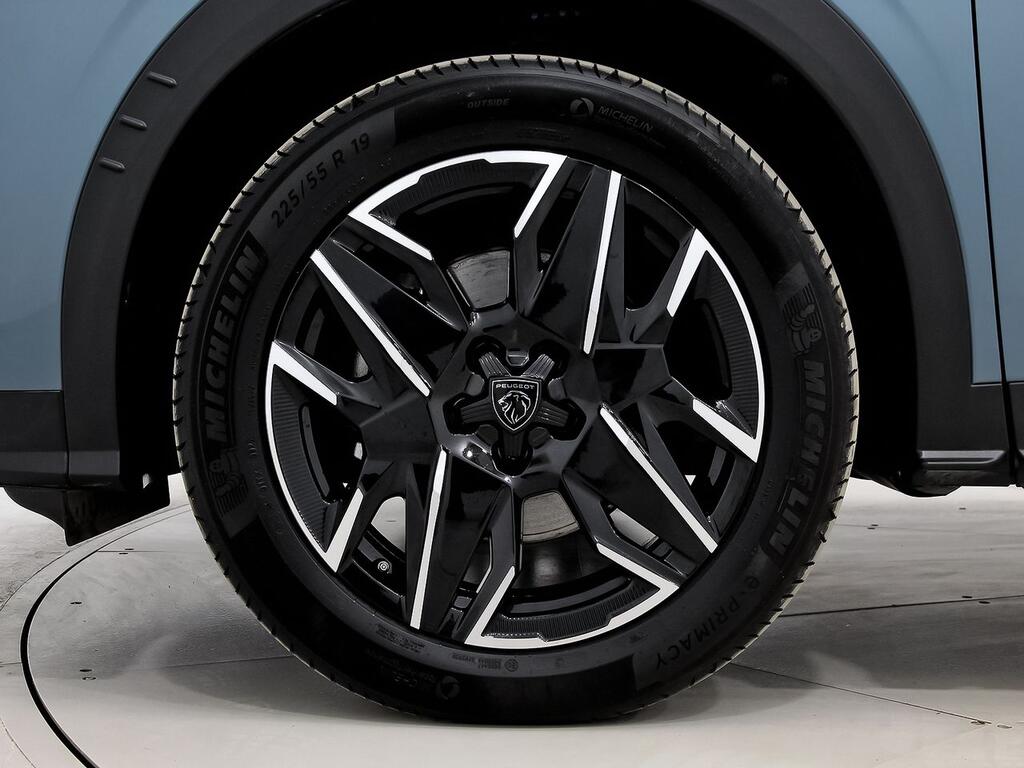 Peugeot 5008 1.2 100KW Allure eDCS6 12