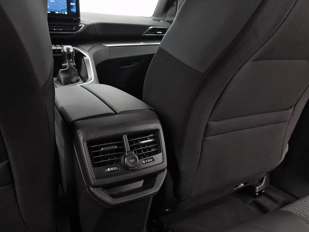 Peugeot 3008 1.2 PureTech 96KW S&S Allure Pack 32