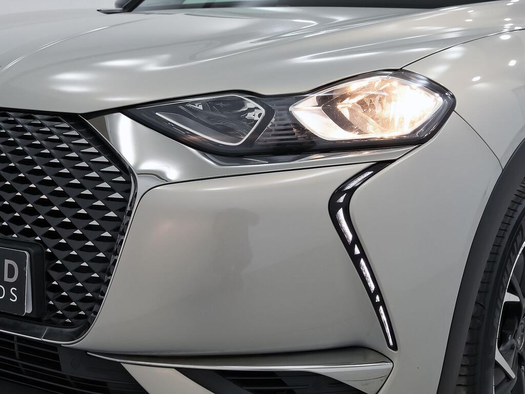 DS DS 3 PureTech 73 kW Manual CONNECTED CHIC 32