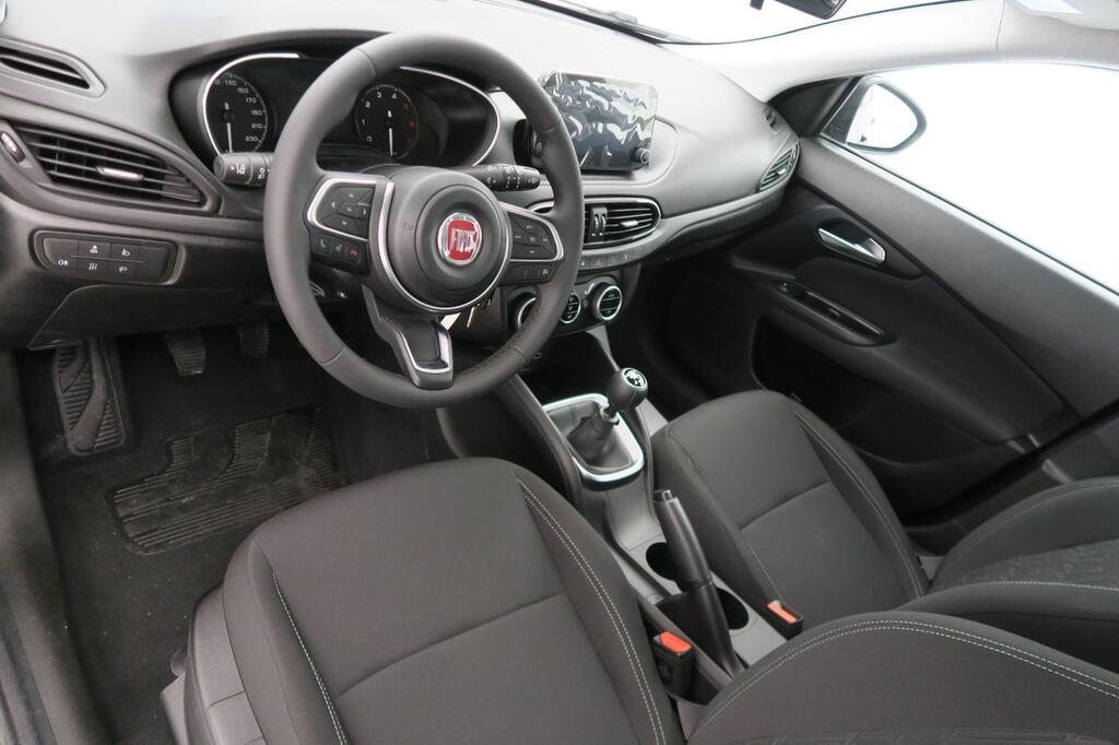 Fiat Tipo HB Diesel 1.6 97kW (130CV) manual 7