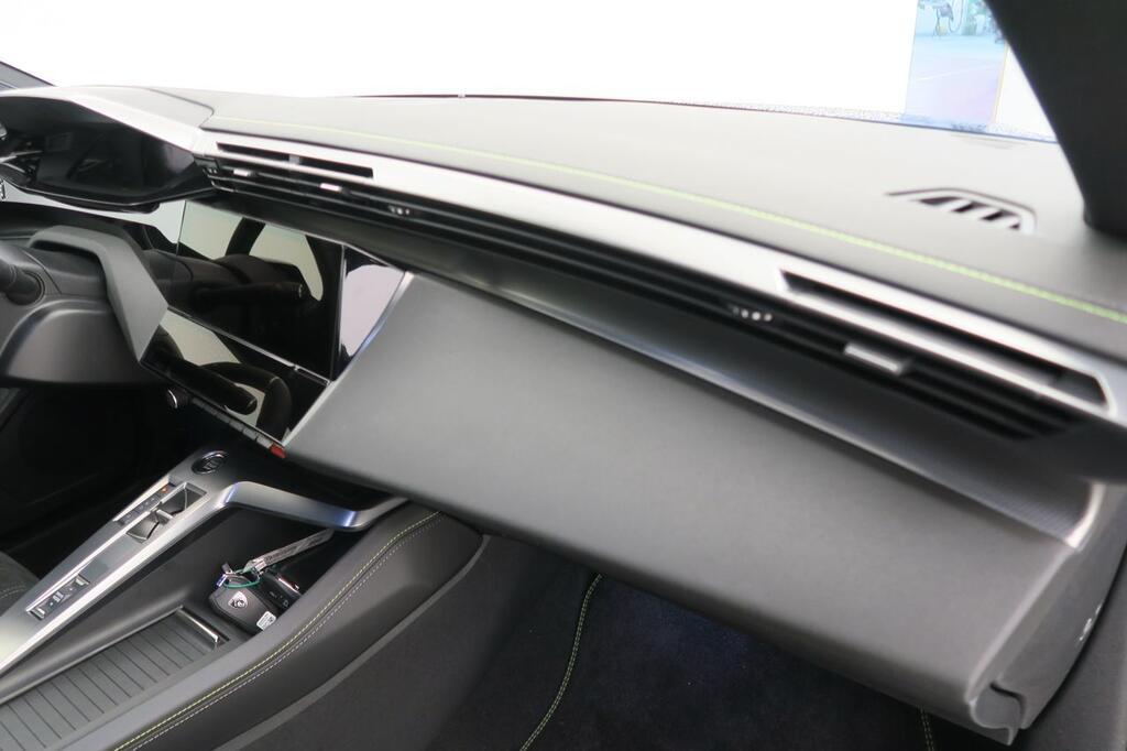 Peugeot 408 408 GT PHEV 180 e-EAT8 16