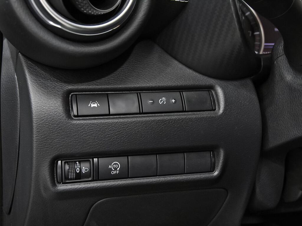 Nissan Juke DIG-T 84 kW (114 CV) DCT 7V N-Connecta 12